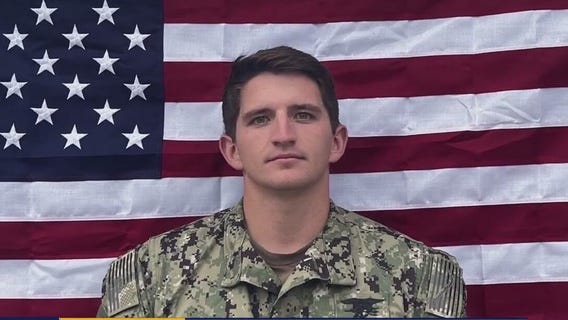 Thousands gather to honor North Texas Navy SEAL's