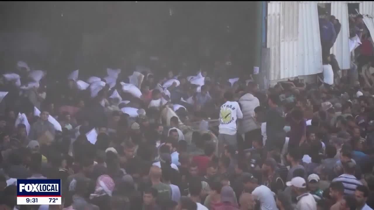 Chaos at a U.N. food distribution site in Gaza