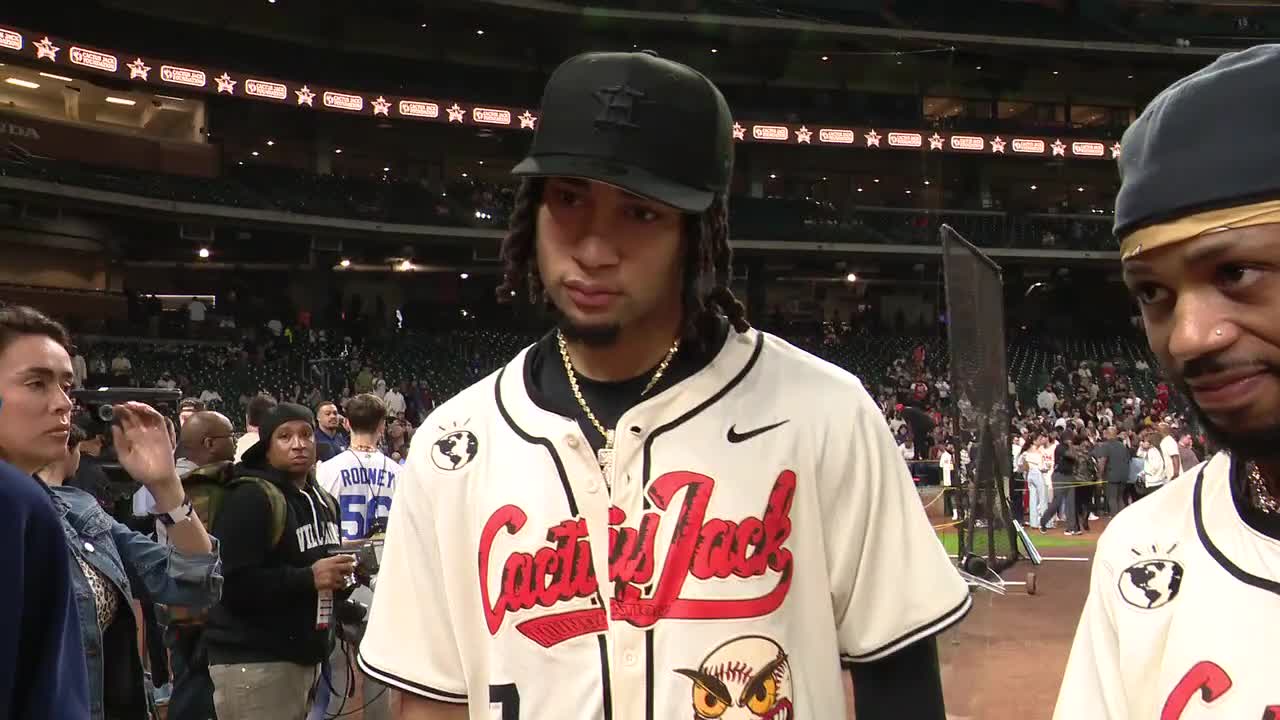 Celebrity softball game invades Minute Maid Park