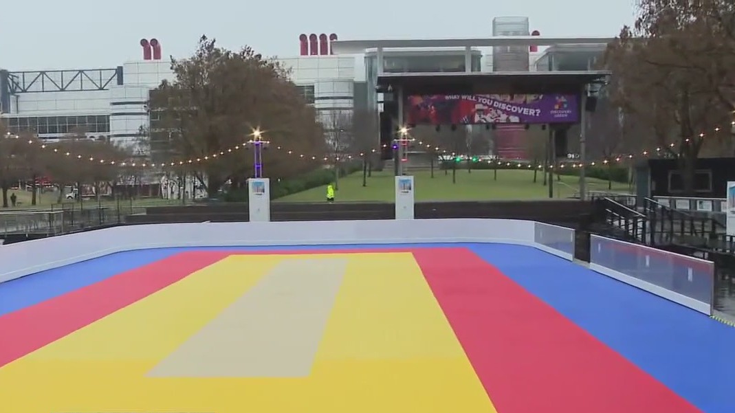 Roller rink at Discovery Green
