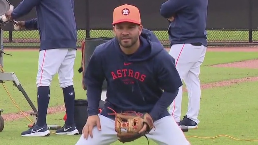 Astros first full squad workout of spring training