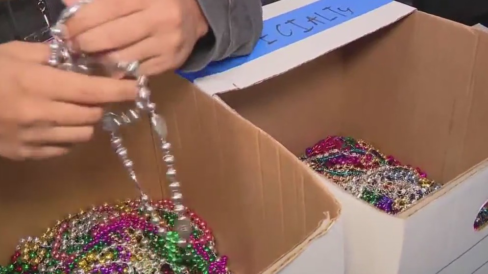 Beads for Needs Program teaching students business skills