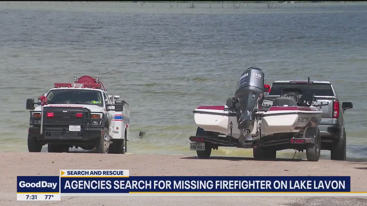 Agencies searching for missing firefighter on Lake Lavon