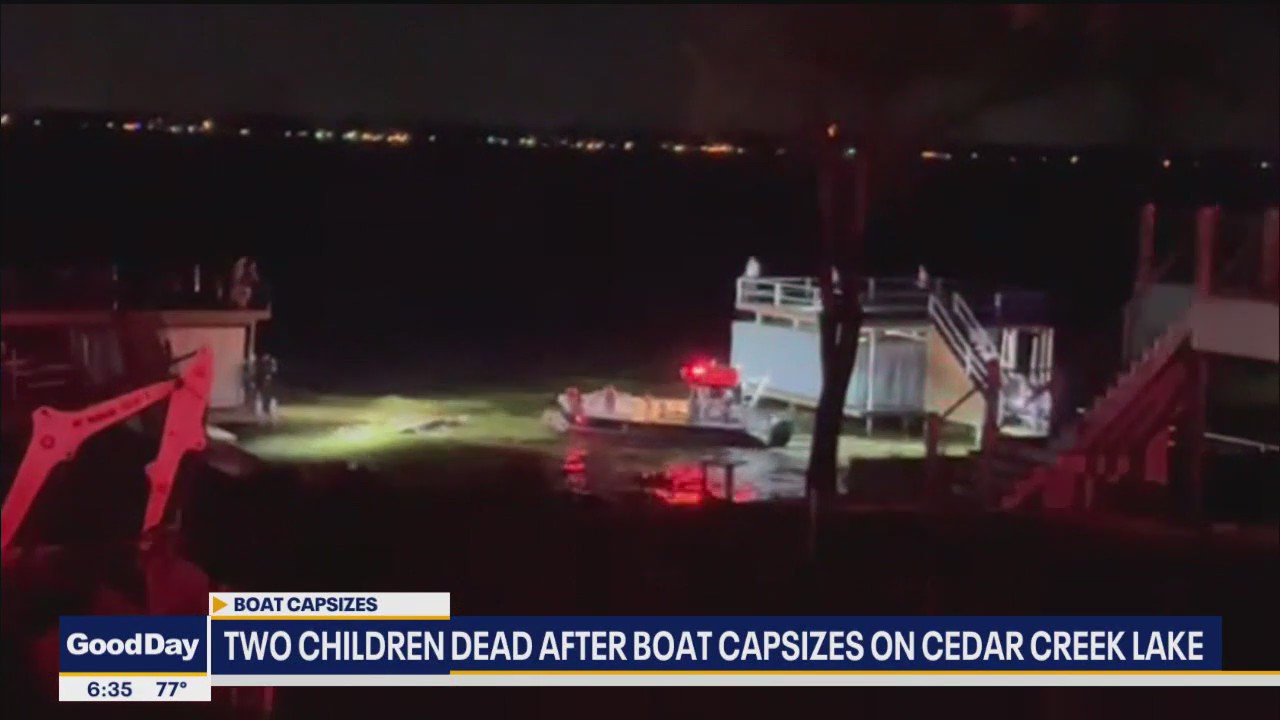 2 young girls dead after boat capsizes on Cedar Creek Lake