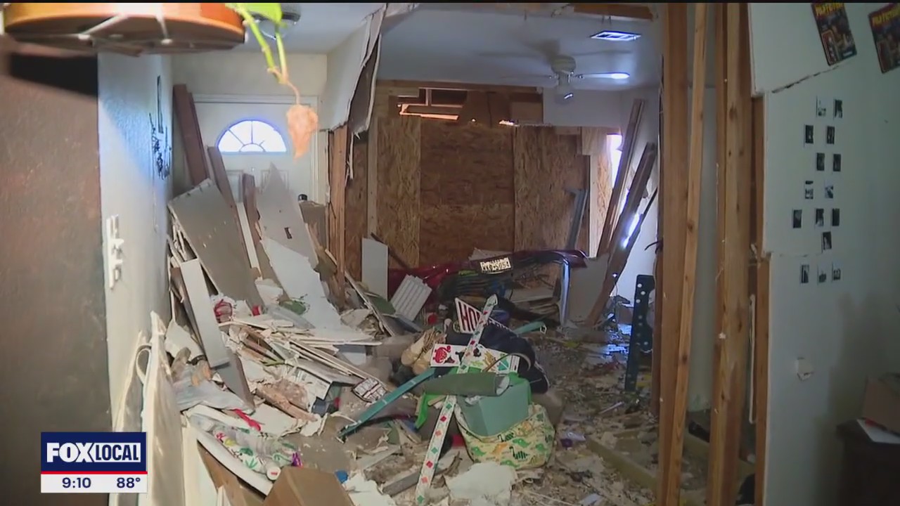Drunk driver crashes into home, narrowly missing family | FOX 4 Dallas ...