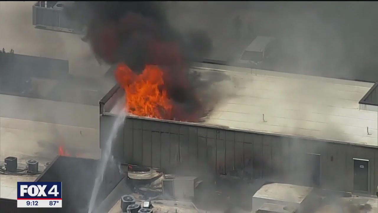 Fort Worth 6-alarm apartment fire displaces hundreds