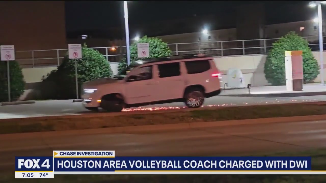 Houston area volleyball coach charged with DWI