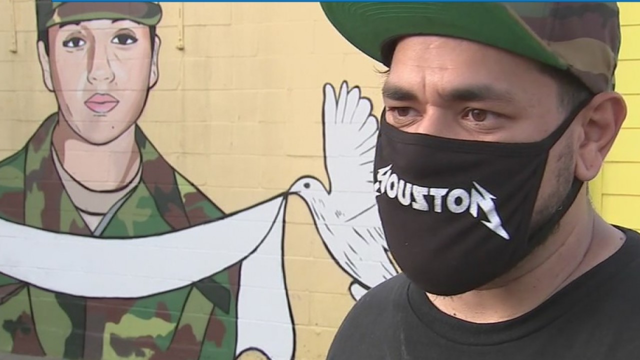 Mural for Vanessa Guillen draws in crowds