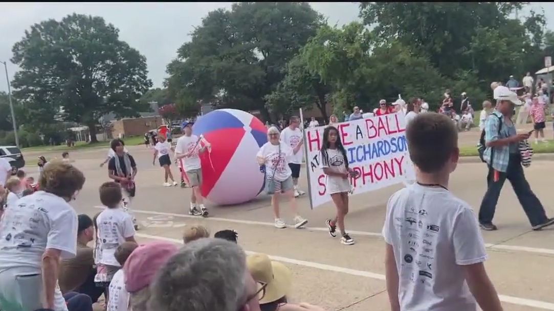 N. Texans celebrate 4th of July with parades, fireworks