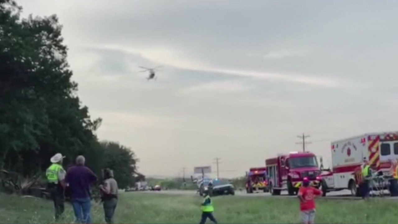 Alief family members killed in crash in Uvalde County, community setting in to help