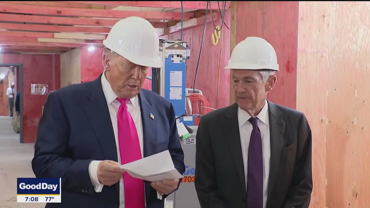 Trump argues with Fed Chairman then says he'd fire him