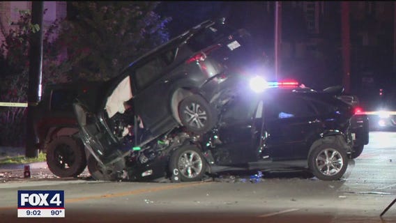 Bystanders lift car to save baby in multi-vehicle crash