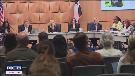 City addresses questions in FW police chief search