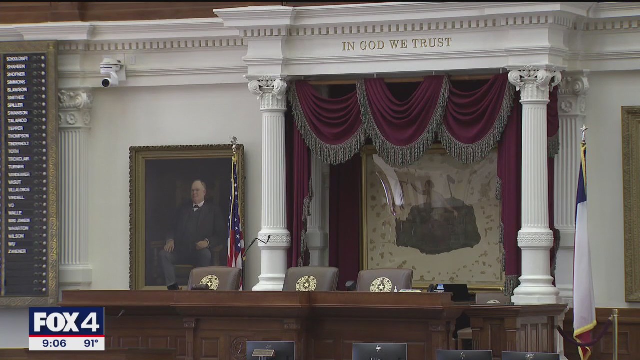 Legislative showdown as Texas committee votes new map