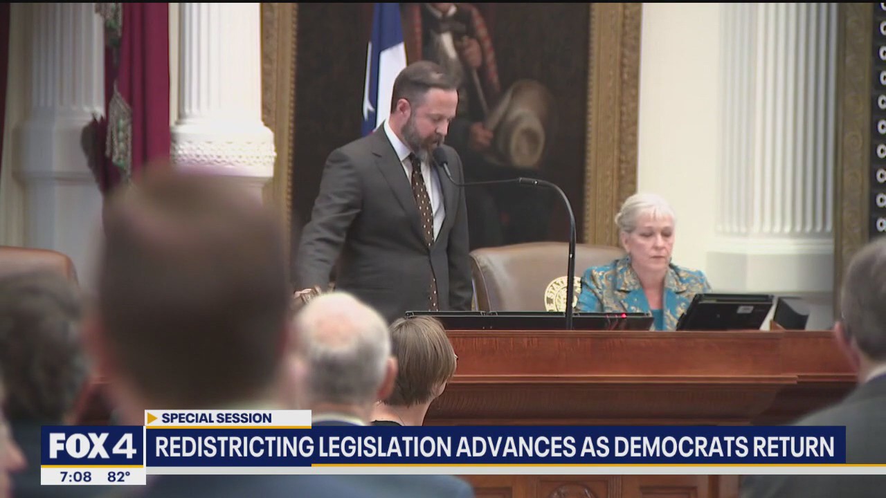 Redistricting legislation advances as Democrats return