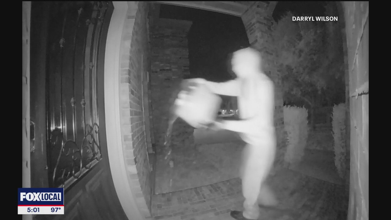 Arsonist sets Midlothian home on fire overnight