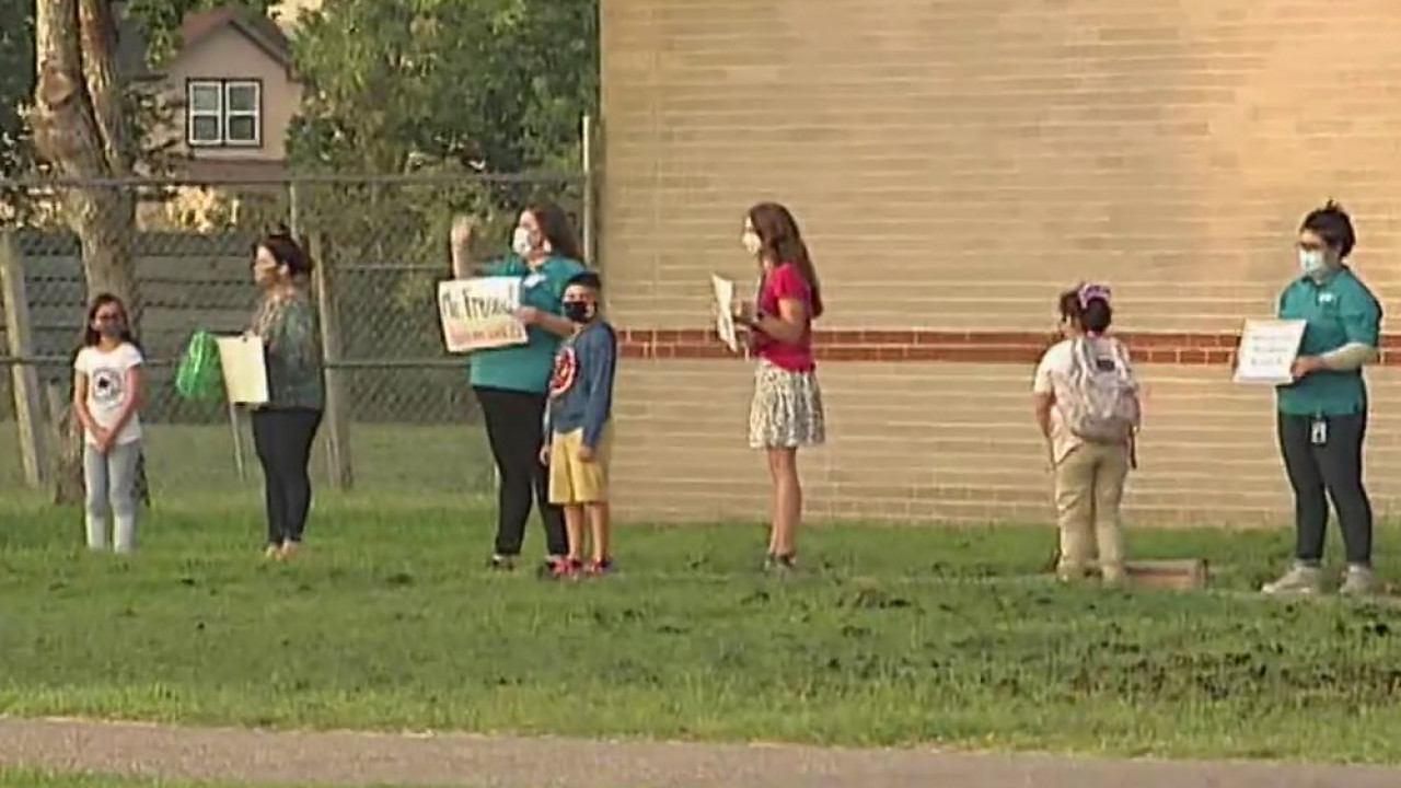 Schools beginning in-person learning at Pearland ISD