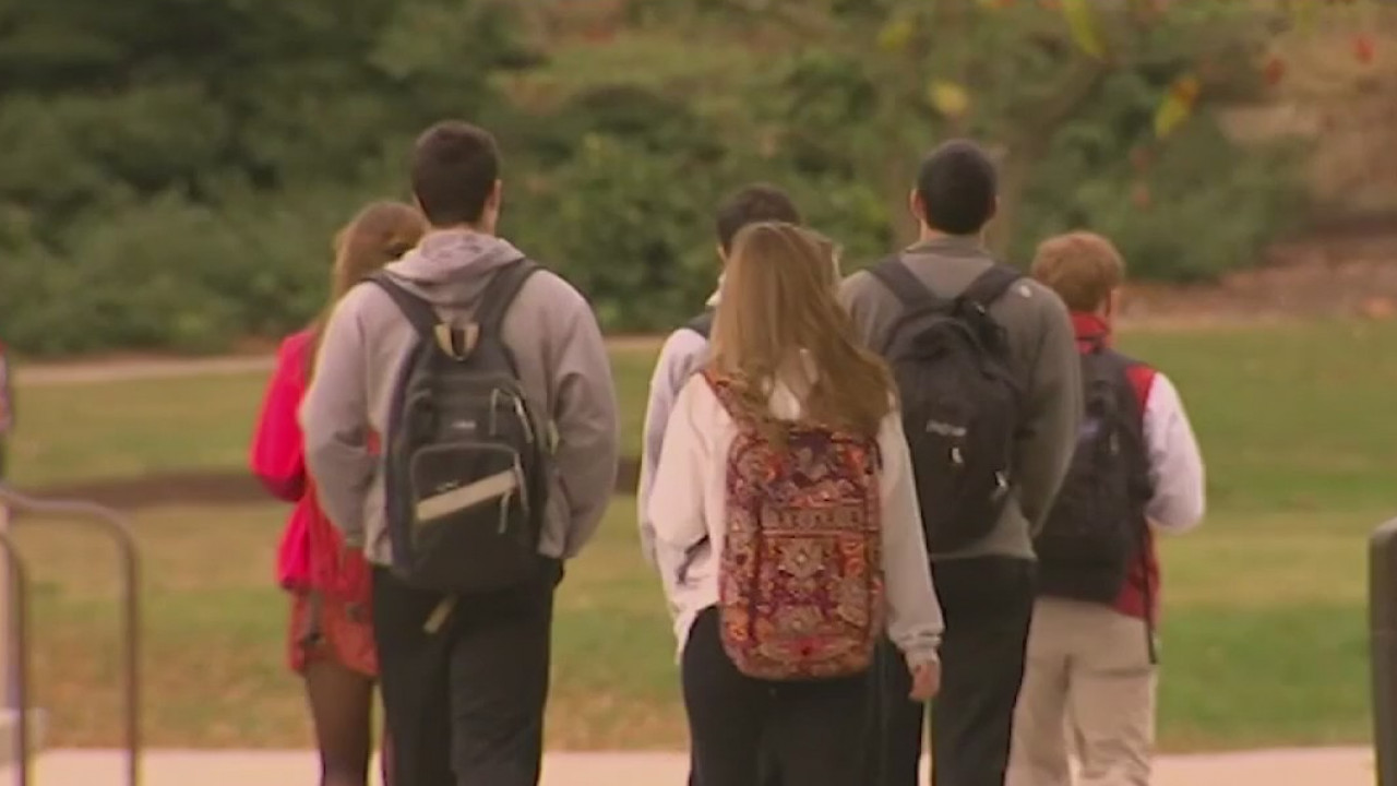 Nearly 600,000 signees for petition to cancel student loans