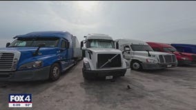 Texas truck drivers now must speak English