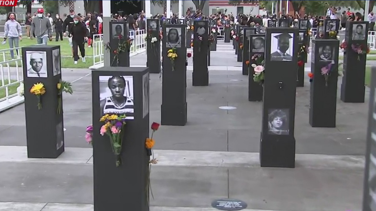Traveling memorial arrives in Houston