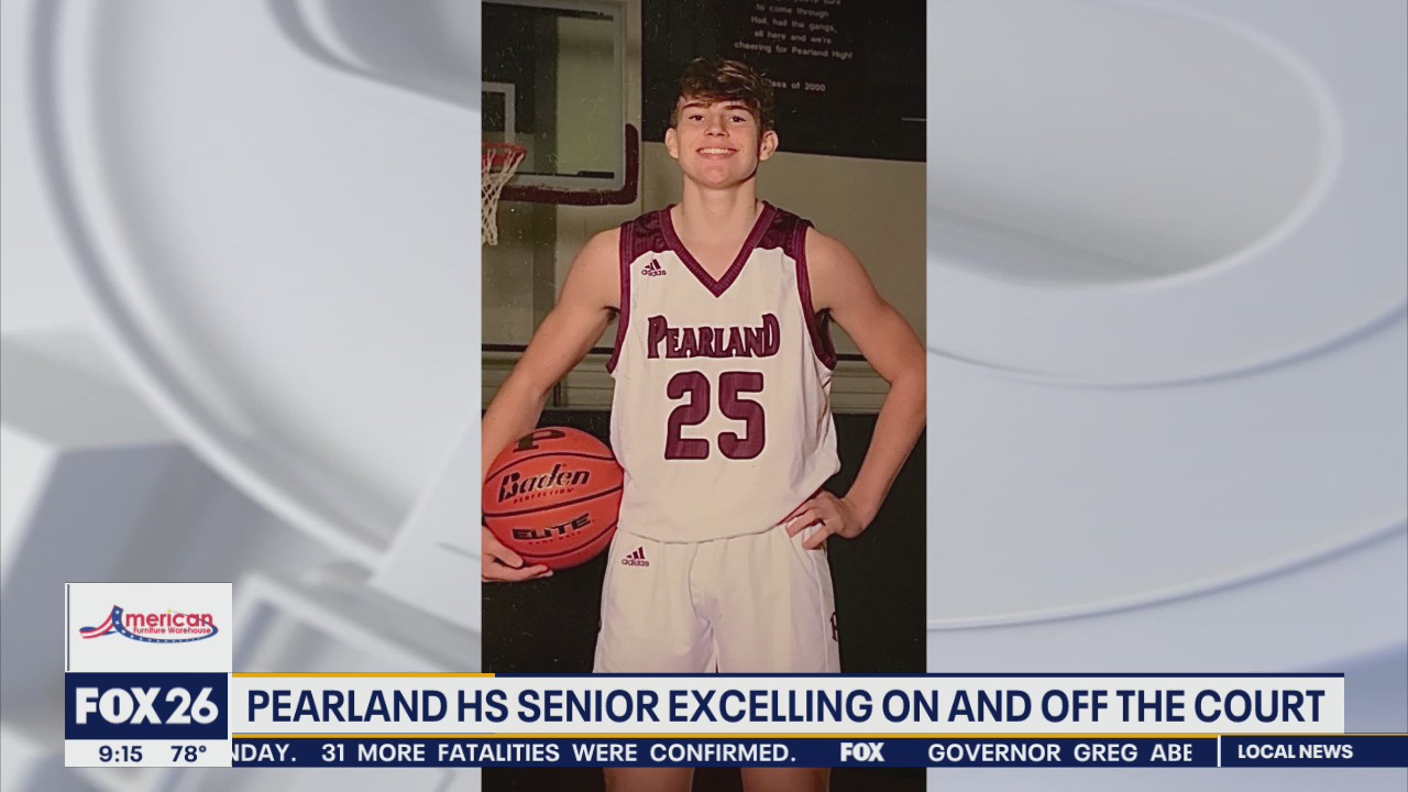 Pearland HS senior excelling on and off the court