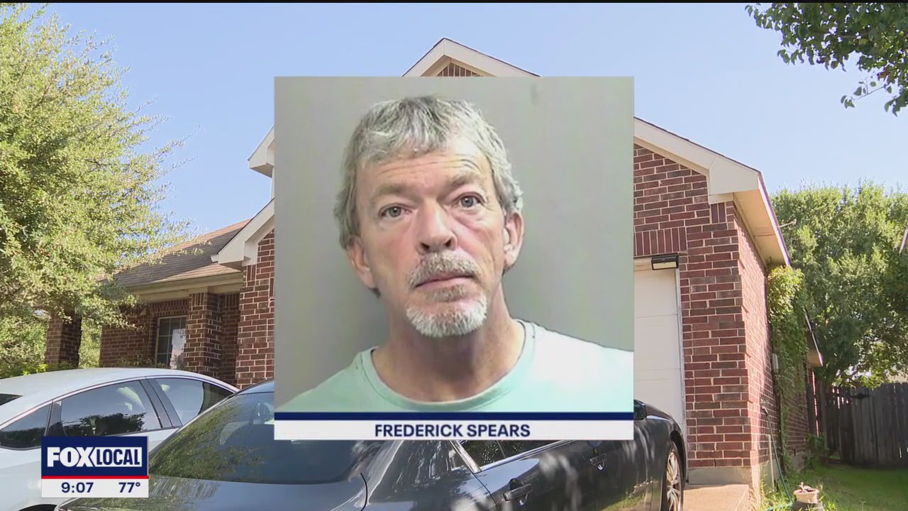 Arlington man accused of fatally stabbing wife