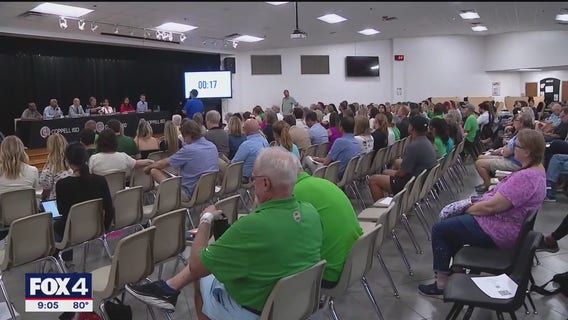 Coppell ISD parents fight to save elementary school