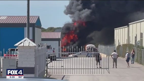 2 dead from plane crash northwest of Fort Worth