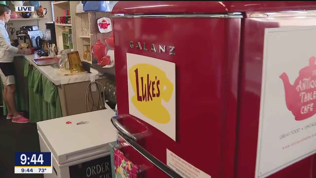 Gilmore Girls 'Stars Hollow' comes to North Texas