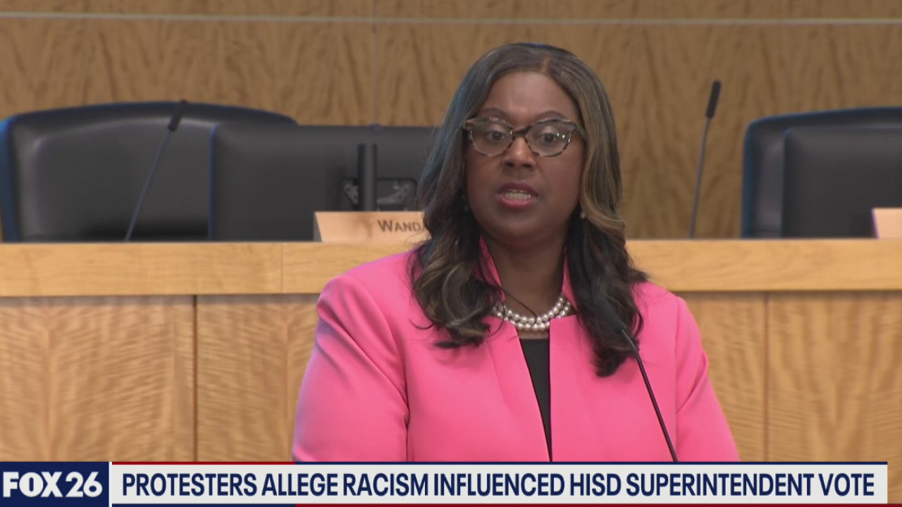 HISD superintendent office controversy continues