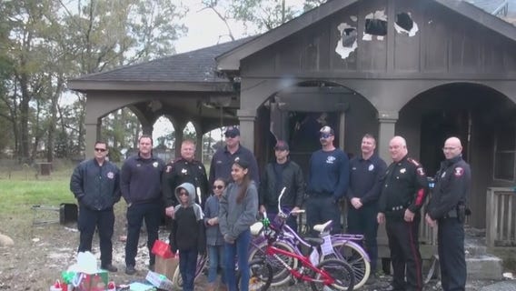 Houston-area firefighters save Christmas