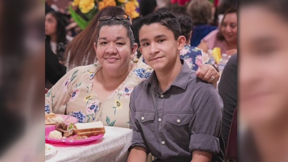 Teen with COVID infected mother gets attention of Gov. Abbott