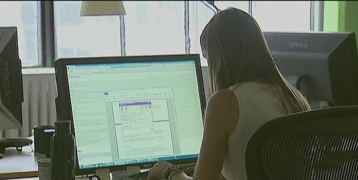 Teens under 18 buying and selling stocks?