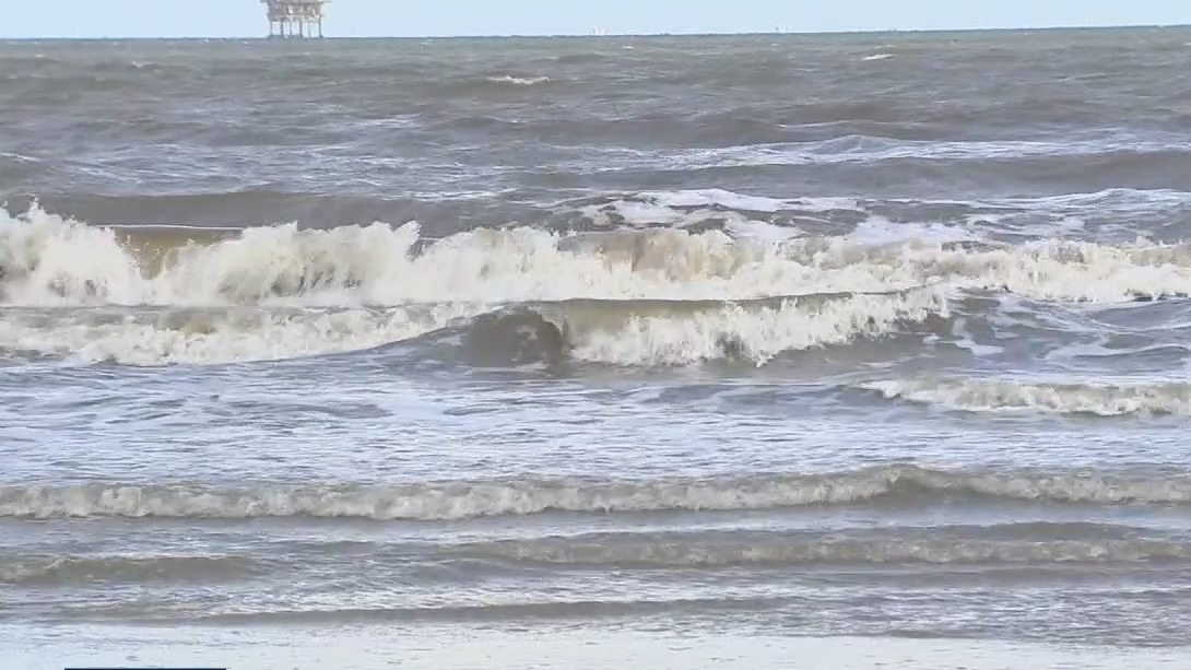 Man dies from flesh eating bacteria at Crystal Beach
