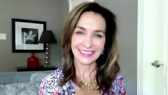 How to use the phone to enhance your relationship