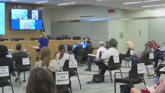 Houston ISD Board unanimously approves mask mandate