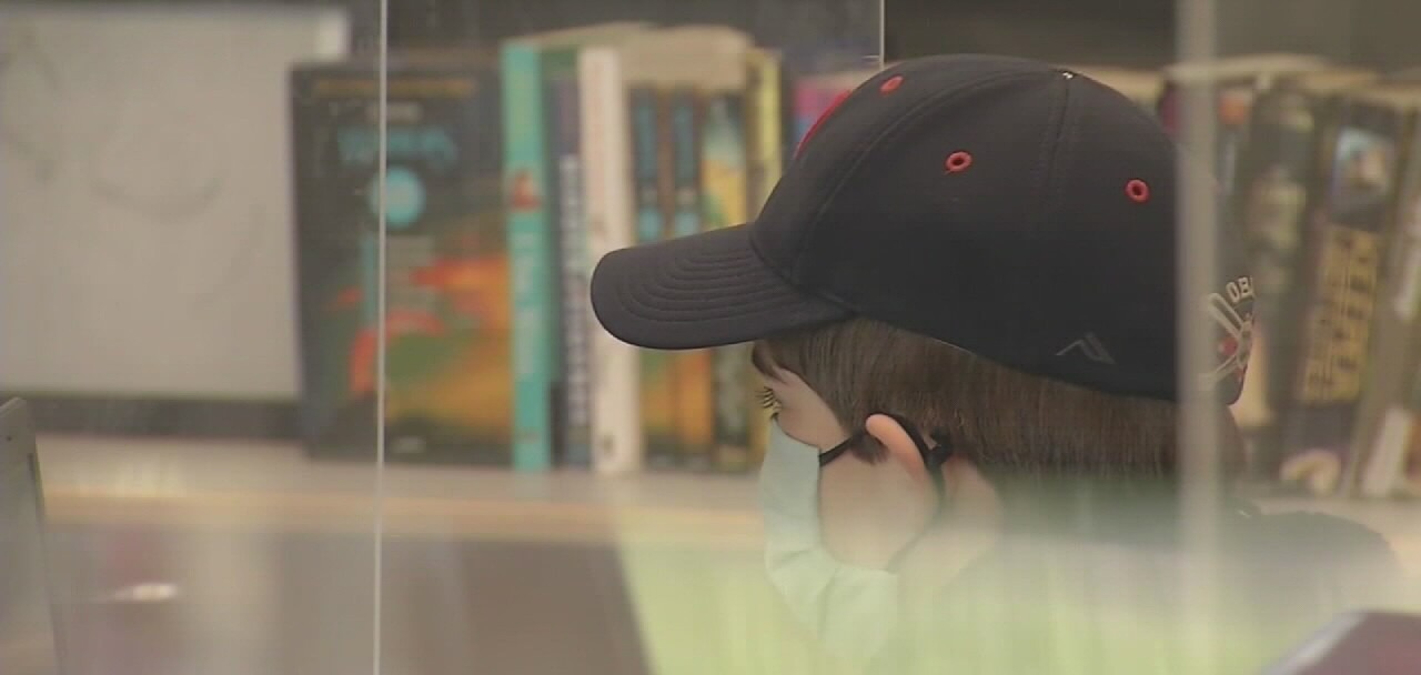 Harris County sues state over mask mandate amid rising COVID-19 case numbers