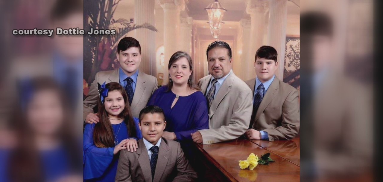 Parents of 4 die from COVID-19, dying wish is for children to get vaccinated