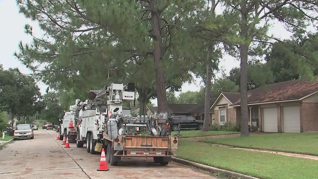Thousands of Houston area residents remain without power days after Nicholas