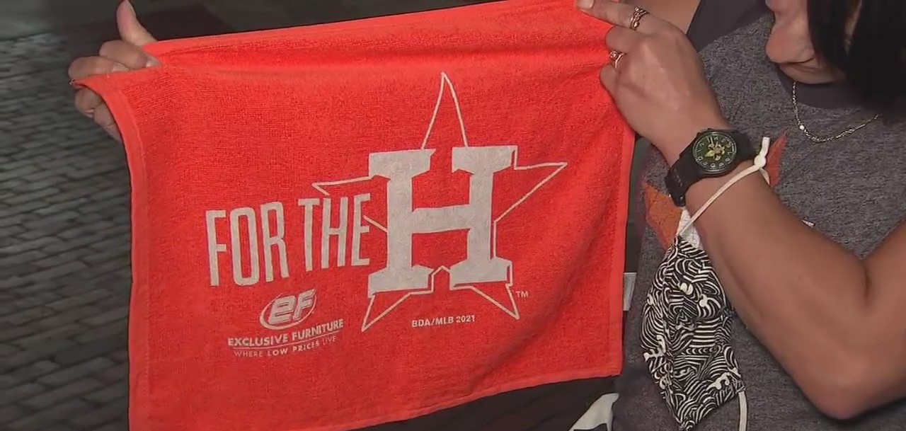 Passionate fans excited for Game 1 between Astros and Red Sox