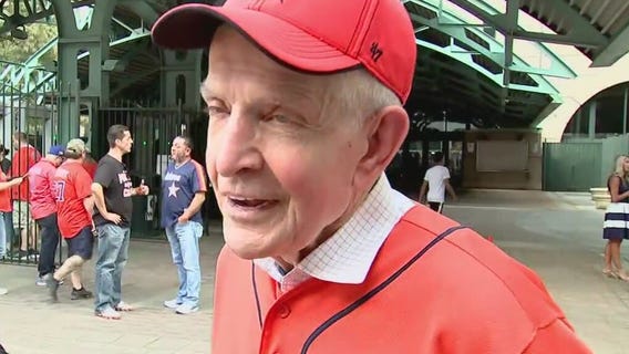Houston fans pumped as Astros prepare to take on Red Sox in ACLS Game 6