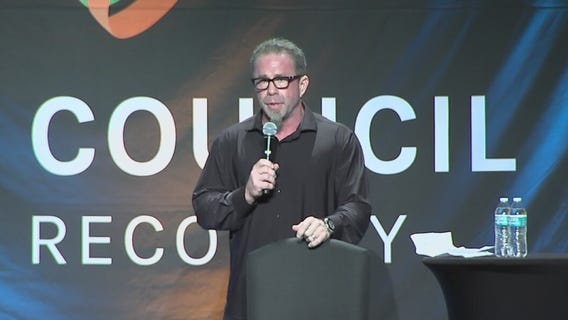 Former Astros Great Jeff Bagwell opens up about his struggle with addiction