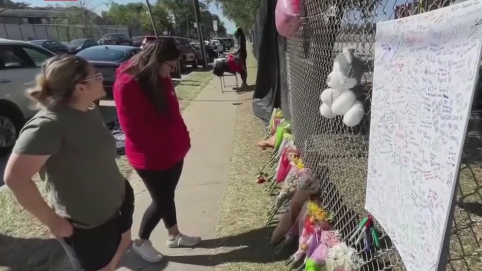 Resources available for those affected by Astroworld tragedy