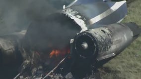 Federal investigators looking into what caused Tuesday?s fiery plane crash in Waller Co.