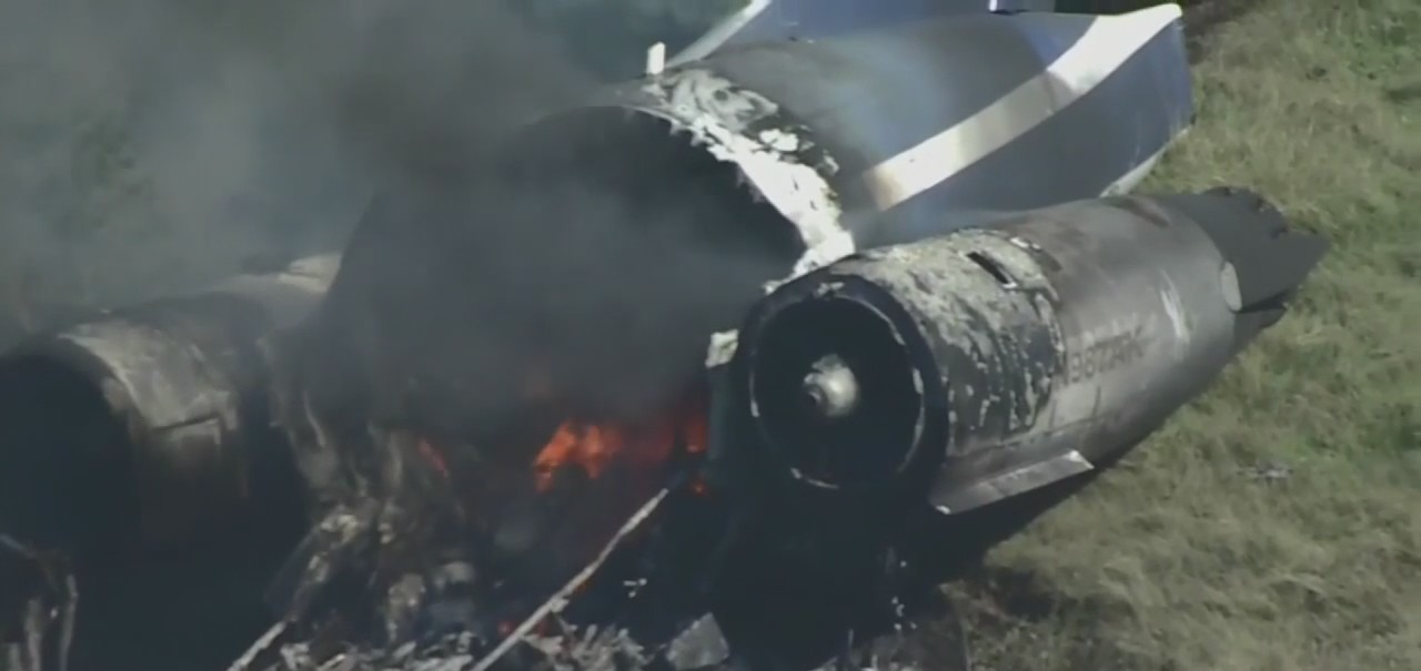 Federal investigators looking into what caused Tuesday?s fiery plane crash in Waller Co.