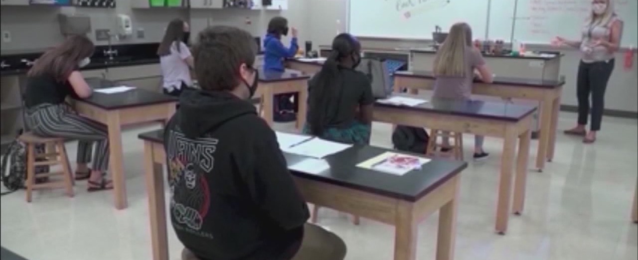 Houston ISD considering an update on mask mandate amid COVID-19 Omicron variant