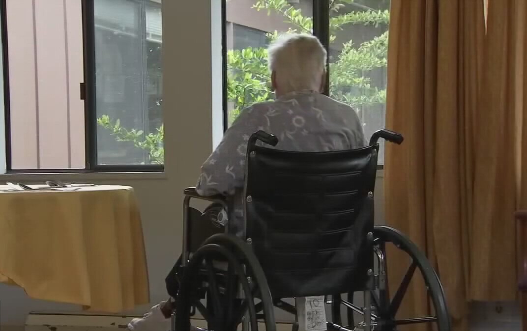 How to help caregivers facing more stress during holidays amid pandemic