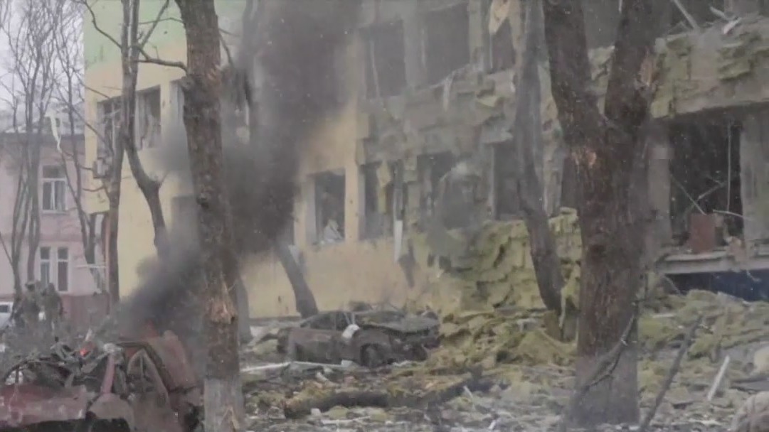 Russia intensifies attack on Ukraine, Pres. Biden announces economic cracks down