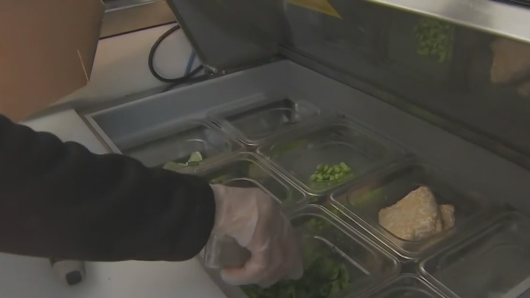 Dozens of Texas restaurants pooling their earning to send food to Ukraine