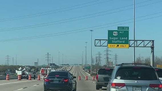 Sugar Land PD officer hit while blocking traffic from a previous car crash, 2 others injured